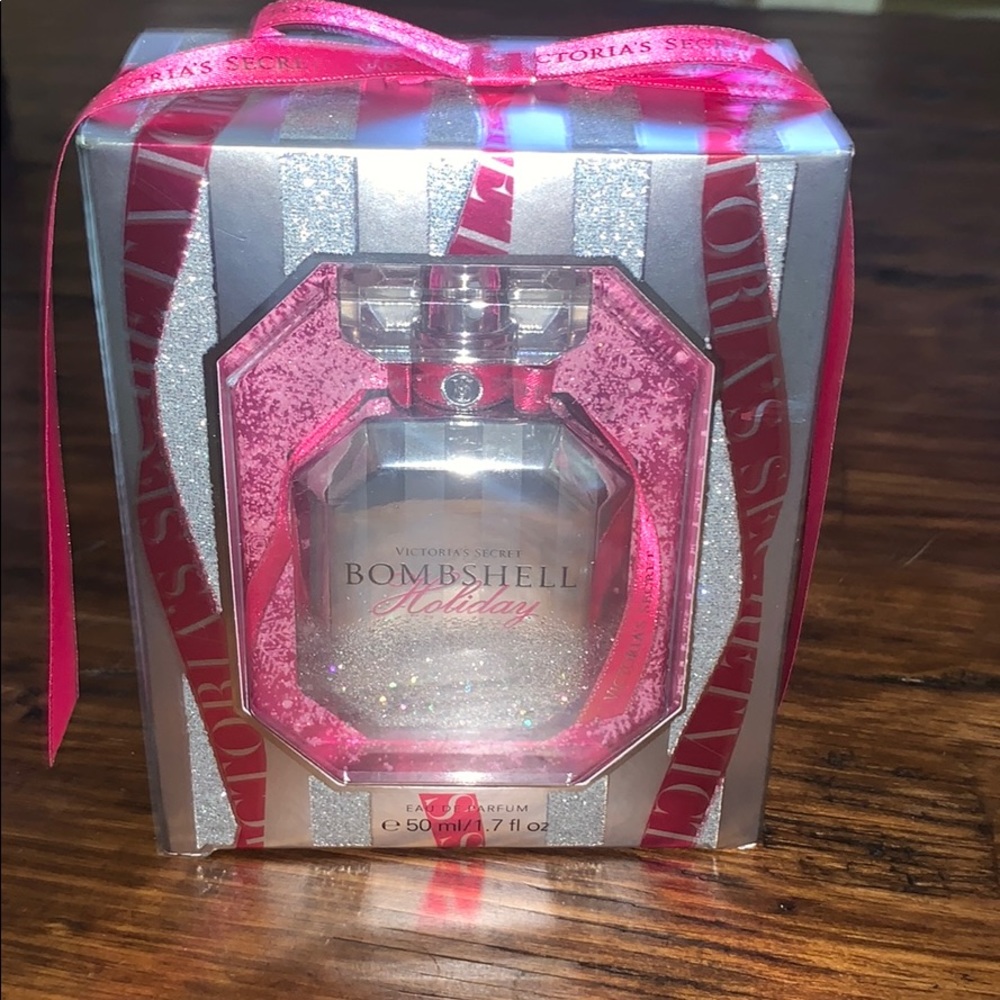 Victoria Secret Bombshell Holiday